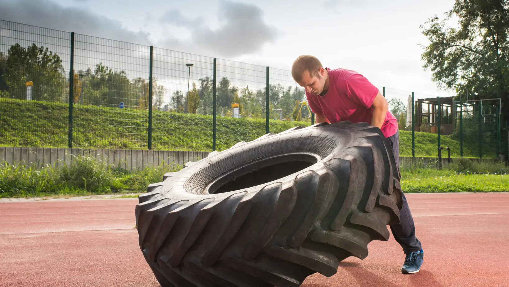 Ich liebe es schwere Dinge zu tragen – Strongman Training